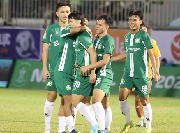 chi-can-thang-1-tran-doi-cong-phuong-se-nhan-thuong-gap-doi-doi-vo-dich-v-league