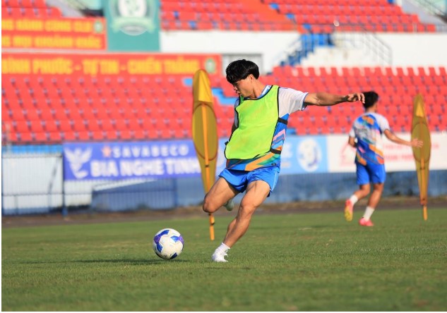 cong-phuong-nhan-tin-khong-the-buon-hon-nhm-lo-lang