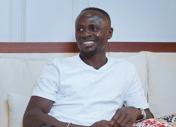 sadio-mane-lan-dau-tiet-lo-ly-do-tu-choi-khoac-ao-man-united